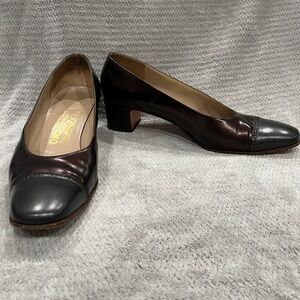 Salvatore Ferragamo Pumps Two Tone Leather Oxblood Brown Italian Leather sz 8.5